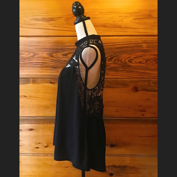 Black Lace Embellished Sleeveless Top - Picture 4 of 7